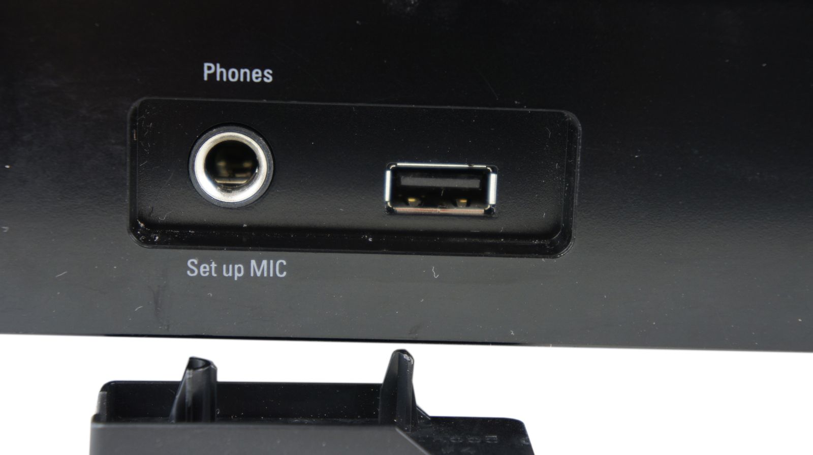 Harman_Kardon_AVR_161_5.1_AV_Receiver_Schwarz_03