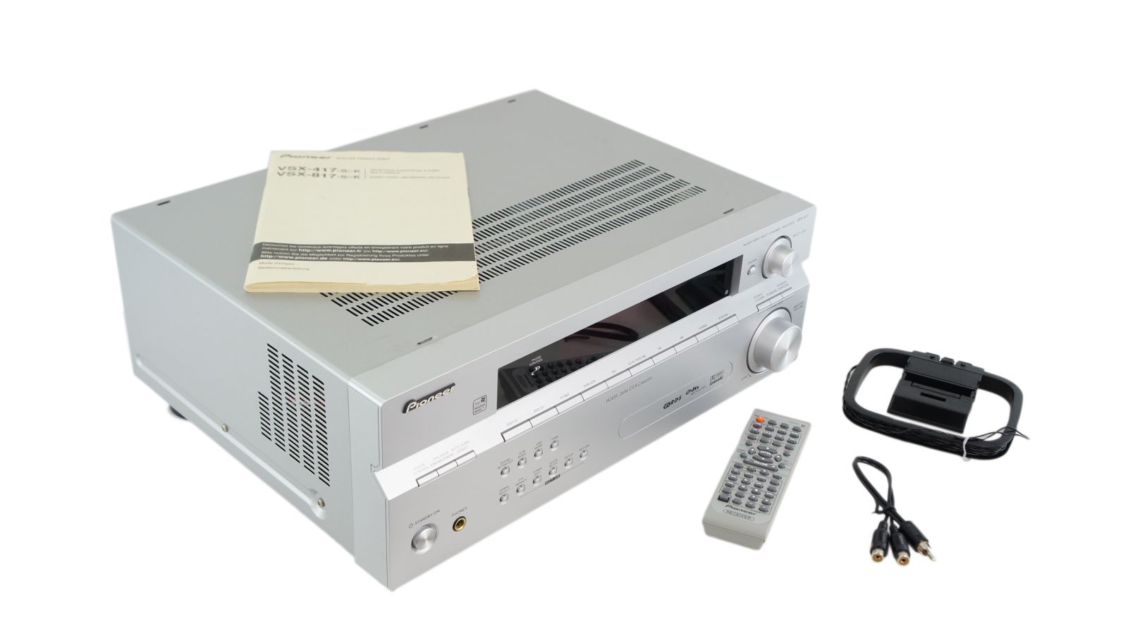 Pioneer_VSX-417-S_Dolby_Digital_AV_Receiver_Silber