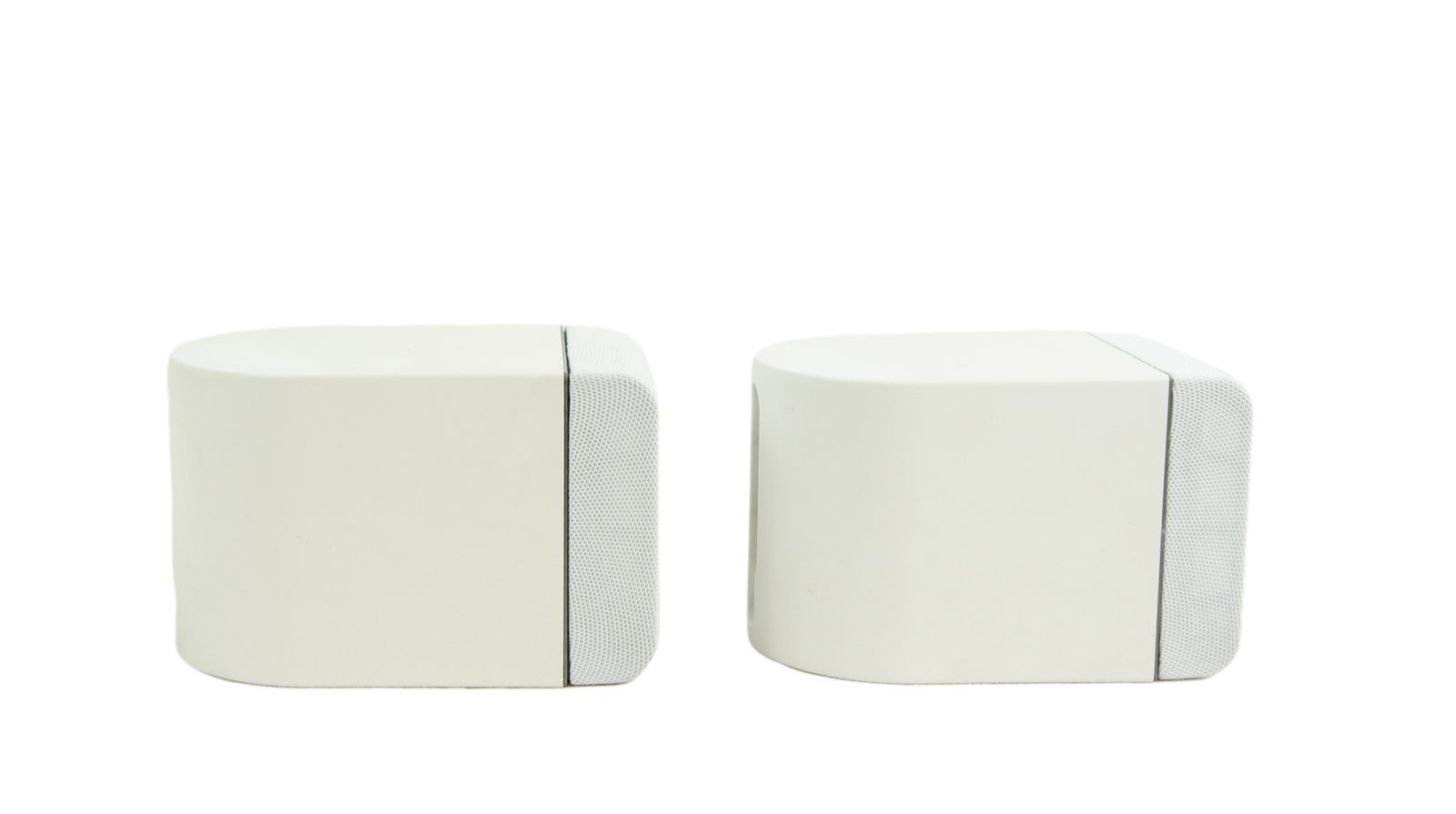 2x_Bose_Einzelcubes_Lautsprecher_Boxen_Series_II_Weiss_Clinch_Anschlusse_02