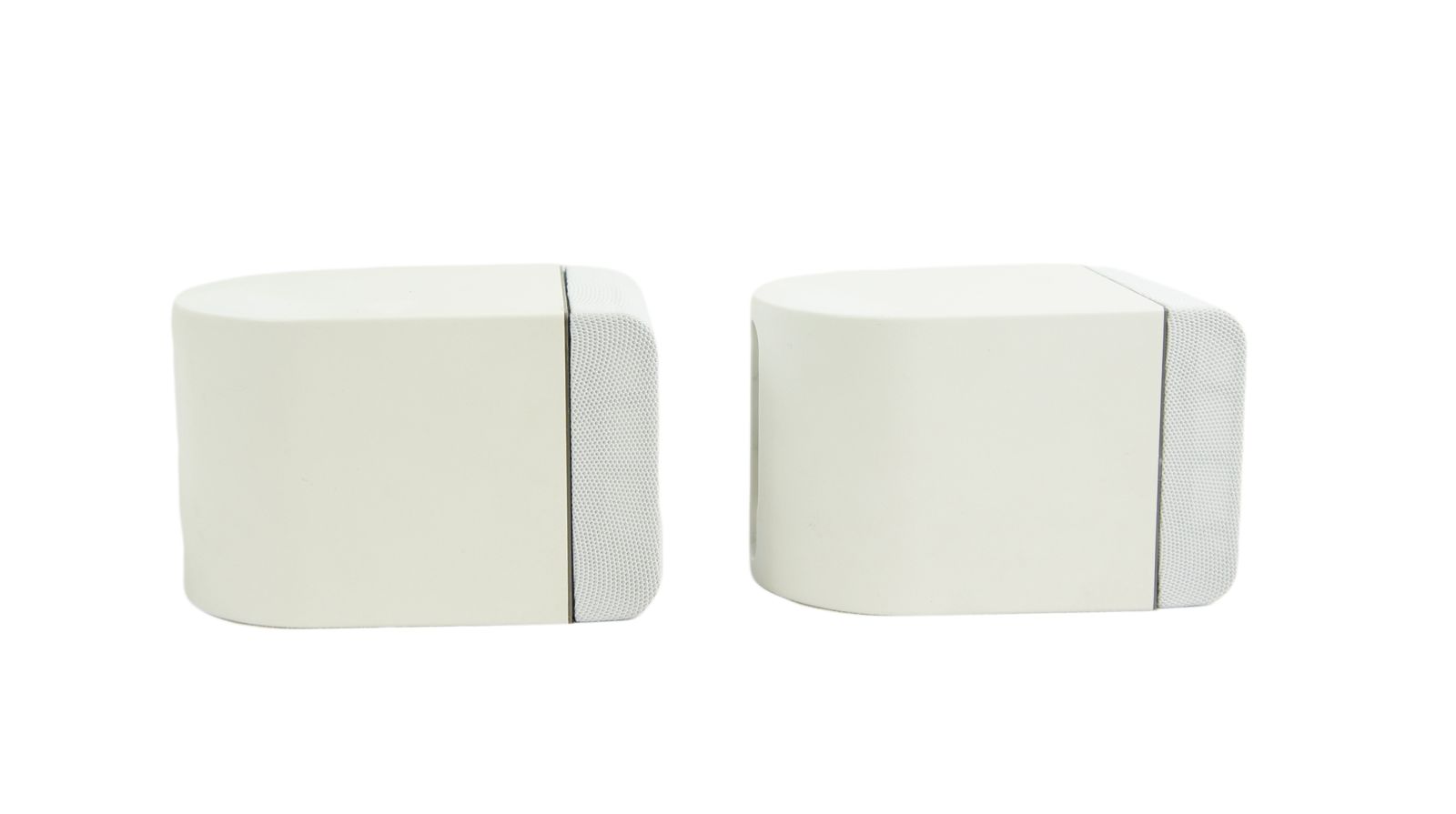 2x_Bose_Einzelcubes_Lautsprecher_Boxen_Series_II_Weiss_Clinch_Anschlusse_02