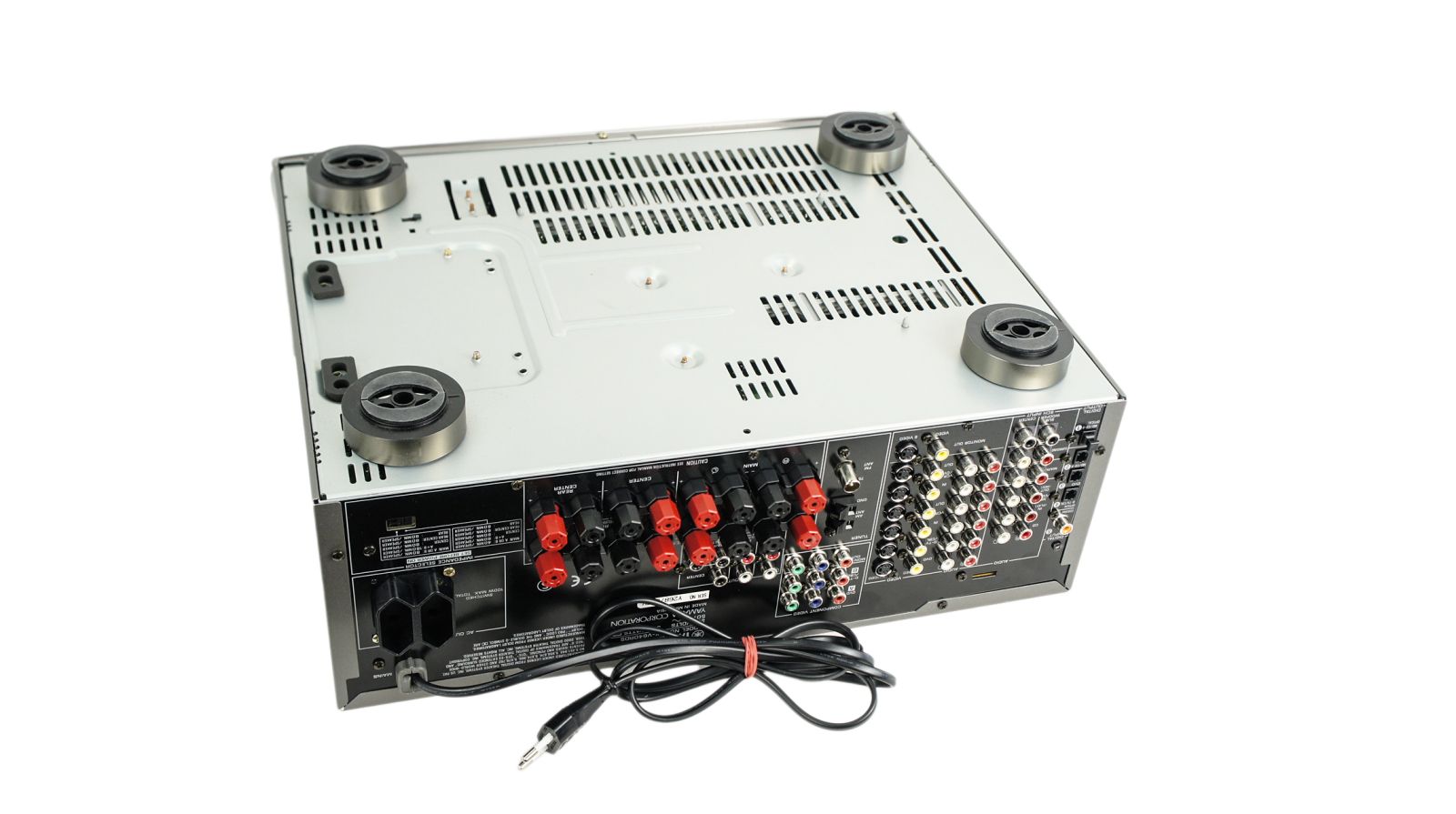 Yamaha_RX-V640RDS_Dolby_Digital_DTS_6.1_AV-Receiver_Silber_06