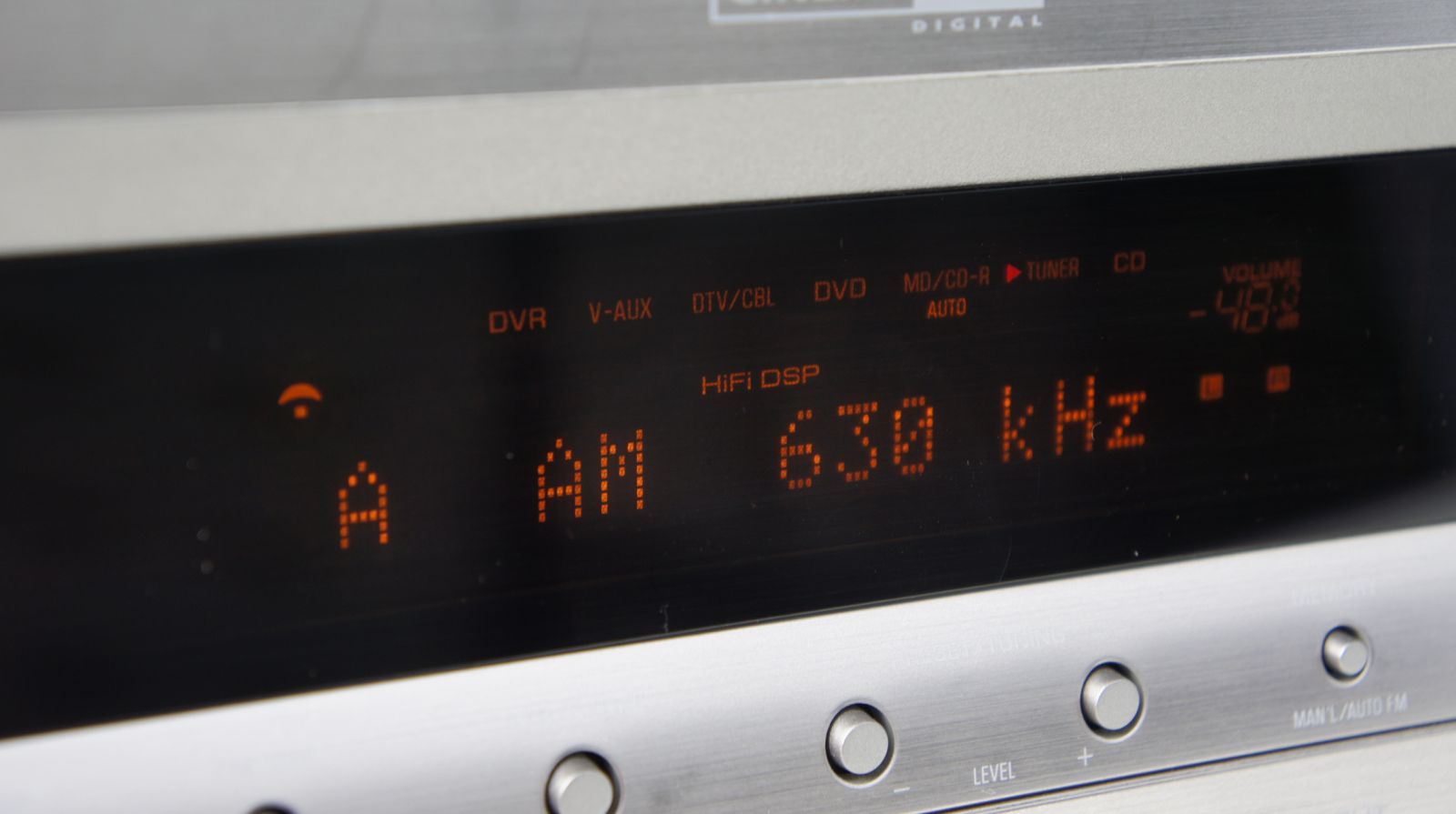 Yamaha_RX-V459_Digital_6.1_AV_Receiver_Silber_02