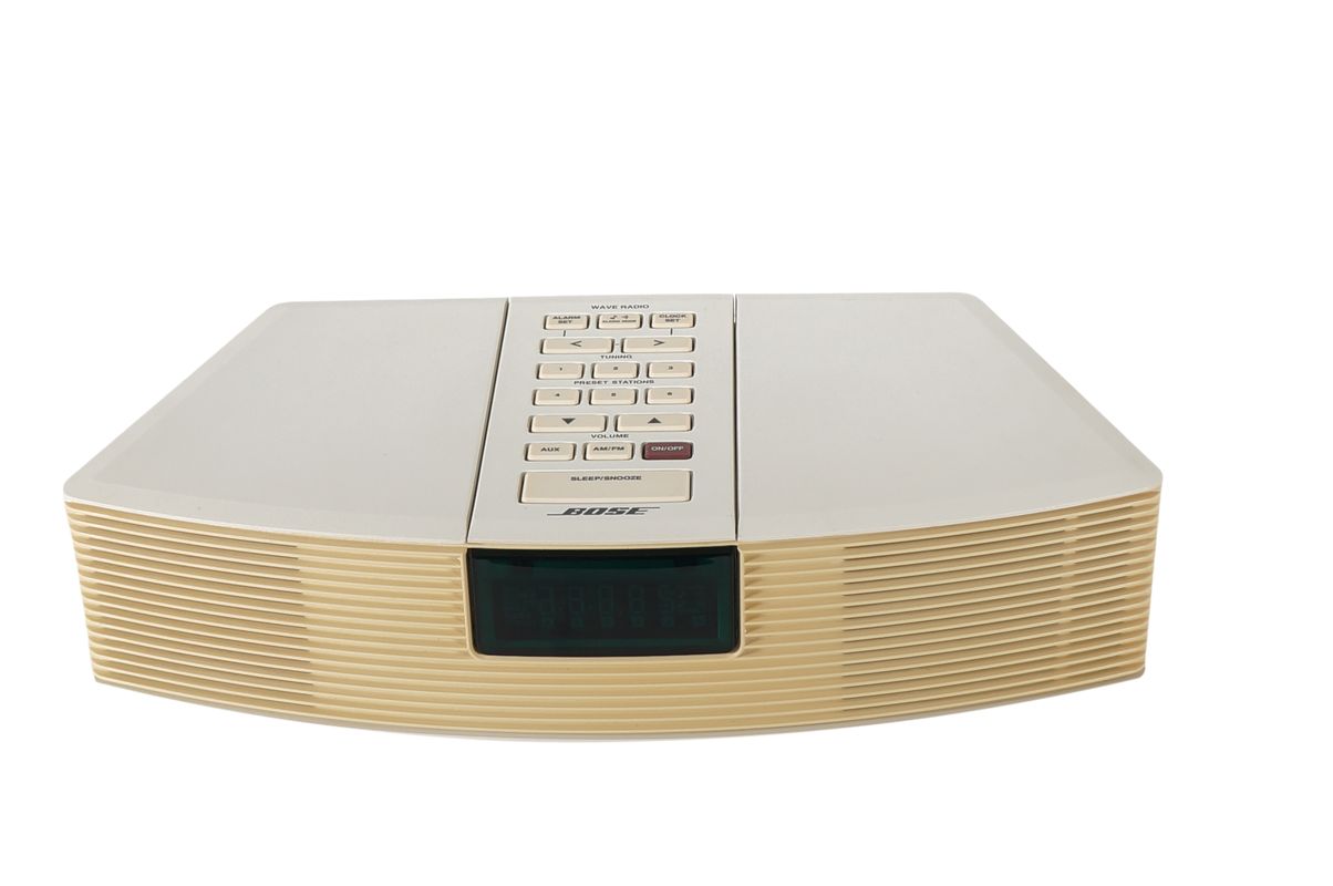 Bose_Wave_Radio_Model_AWR1W2_Weiss_02_result