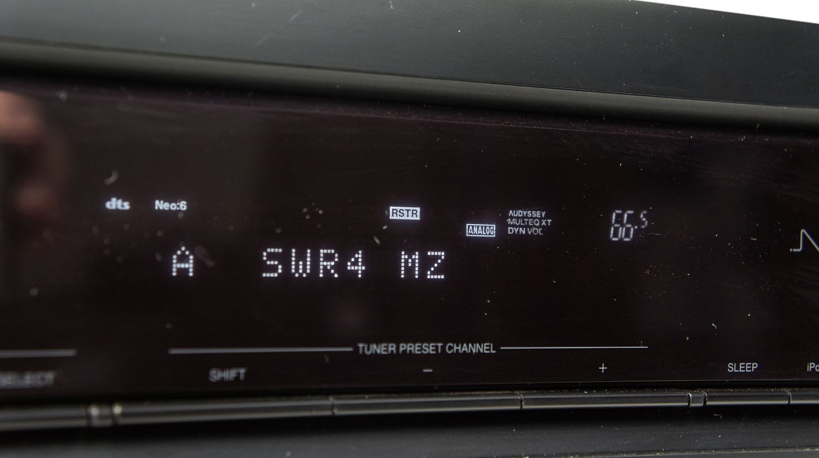 Denon_AVR-1912_7.1_AV_Receiver_Schwarz_08_result