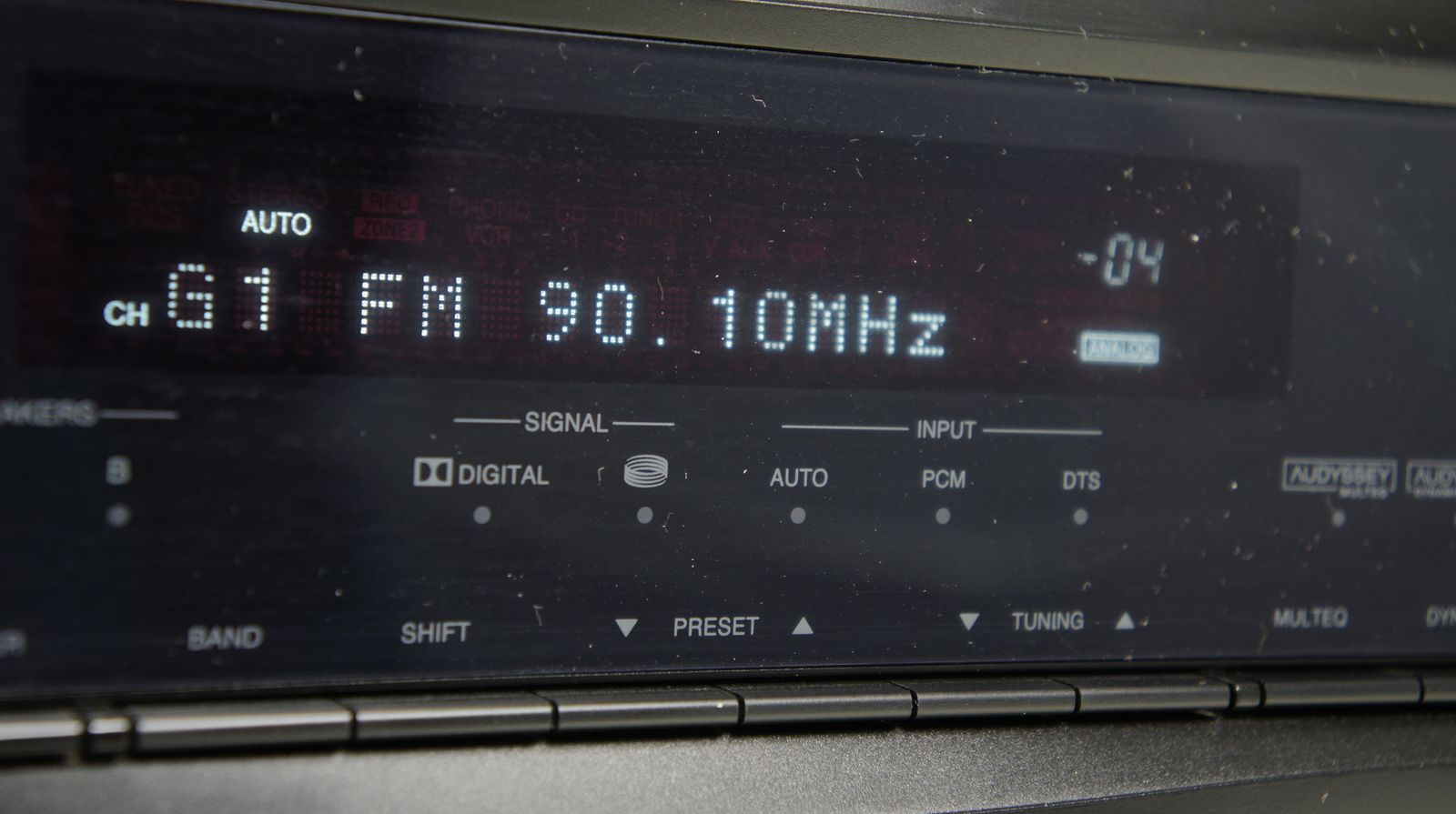 Denon_AVR-1509_Dolby_Digital_DTS_Receiver_mit_HDMI_Schwarz_07_result