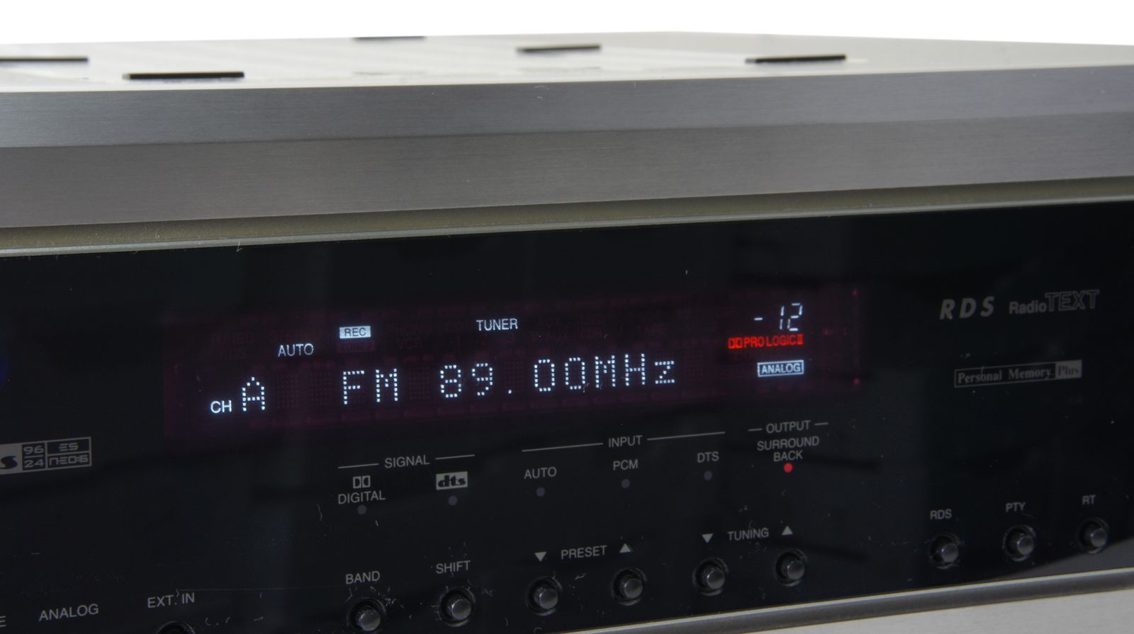 Denon_AVR-2105_Dolby_Digital_Heimkino_Receiver_Silber_08_result