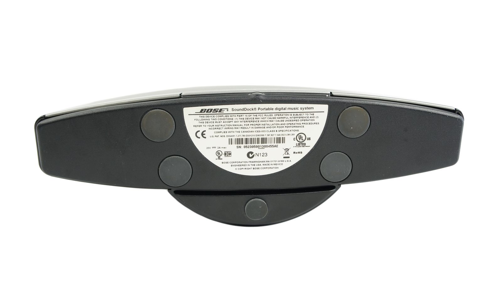 Bose_SoundDock_Portable_Digital_Music_System_03_result