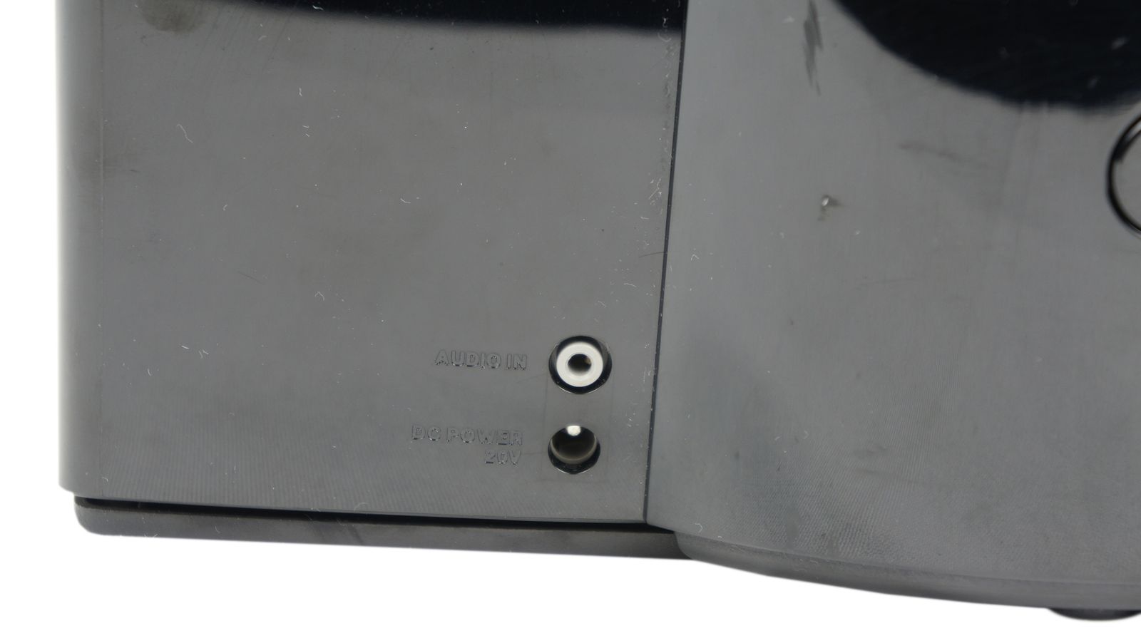 Bose_SoundDock_Portable_Digital_Music_System_06_result