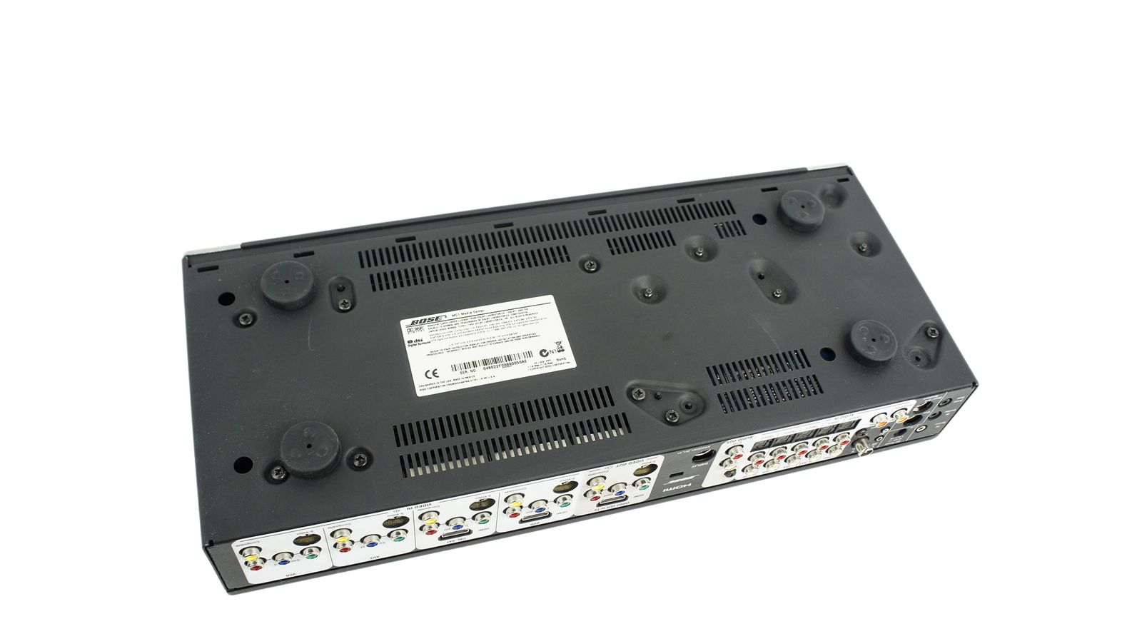 Bose_Media_Center_MC1_Steuerkonsole_Lifestyle_V10_V30_V20_08_result