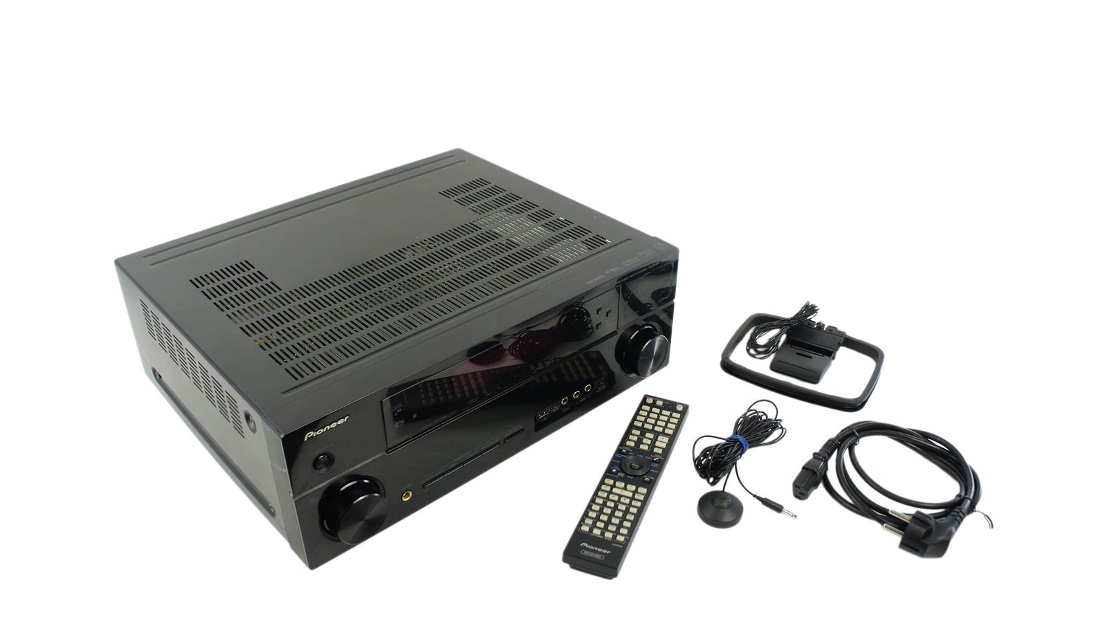 Pioneer_VSX-920-K_7.1_A-V-Receiver_Schwarz_mit_Mikrofon_05_result