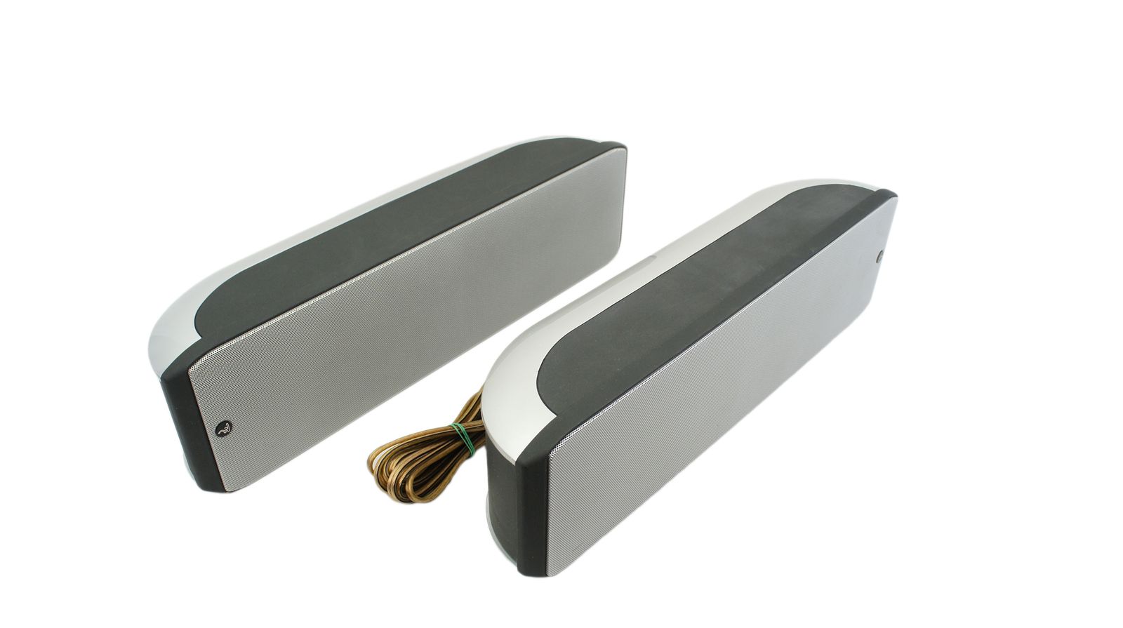 2x_FOCAL_Sib_XL_Lautsprecher_Boxen_mit_Wandhalterungen_und_Kabeln_04_result