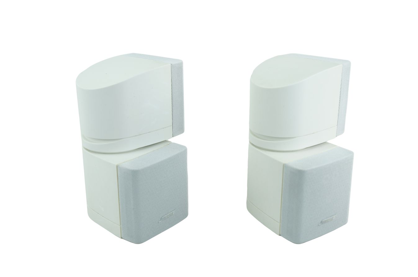 2x_Bose_Acoustimass_Lifestyle_Doppelcubes_Series_III_Lautsprecher_Boxen_Weiss_02