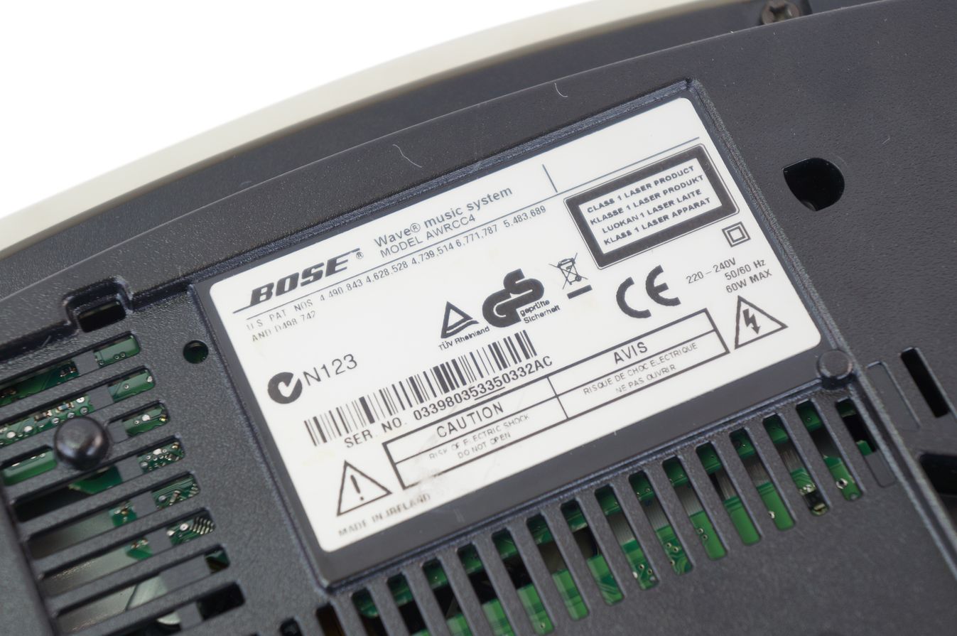 Bose_Wave_Music_System_AWRCC4_Weiss_08_result