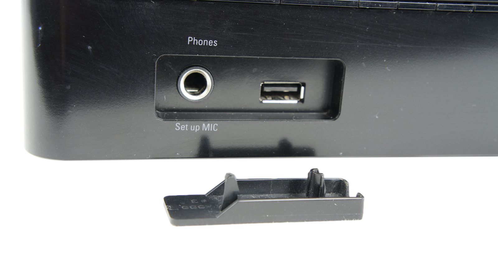 Harman_Kardon_AVR_161_5.1_AV_Receiver_mit_Mikrofon_05_result