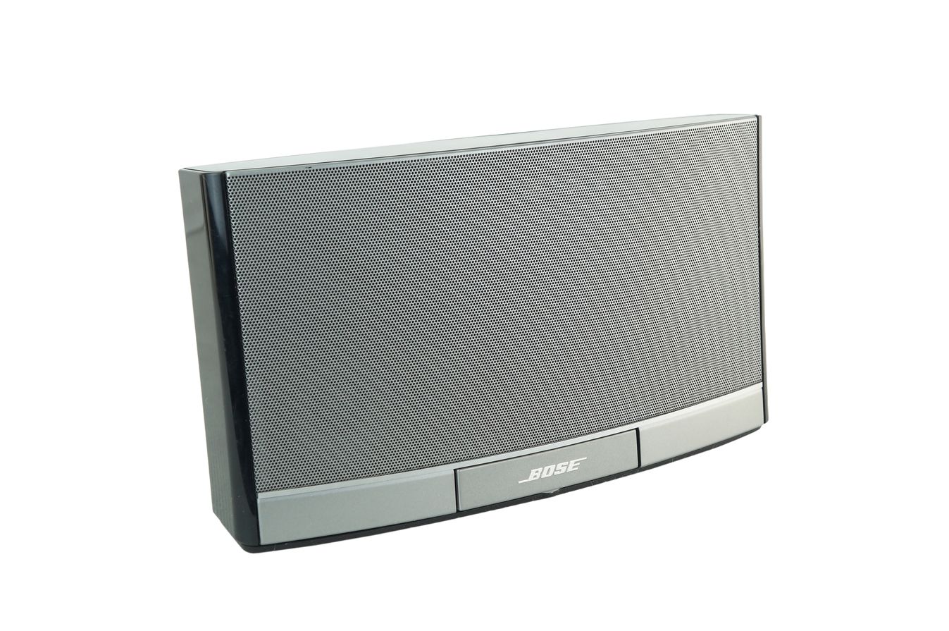 Bose_SoundDock_Portable_Digital_Music_System_03