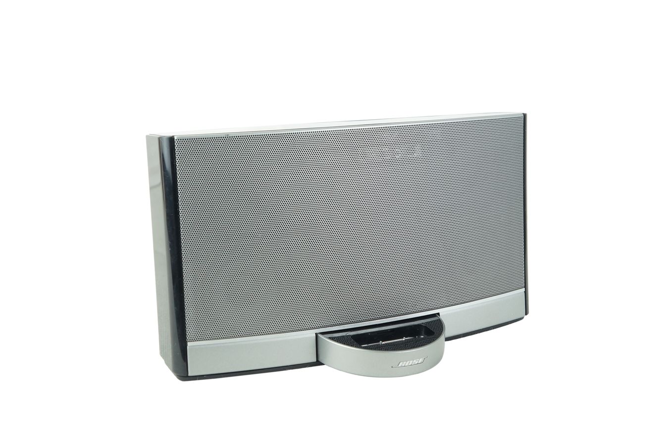 Bose_SoundDock_Portable_Digital_Music_System_04