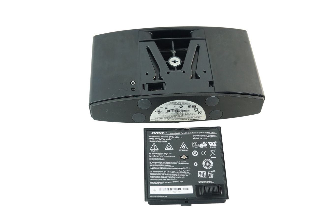 Bose_SoundDock_Portable_Digital_Music_System_06