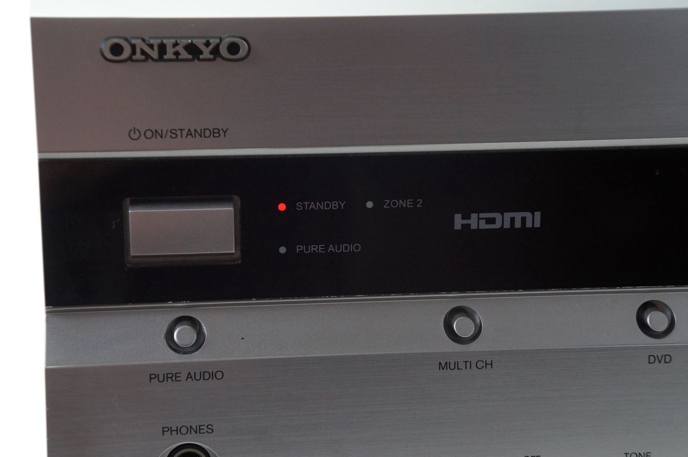 Onkyo_TX-SR506_AV-Receiver_mit_HDMI_Silber