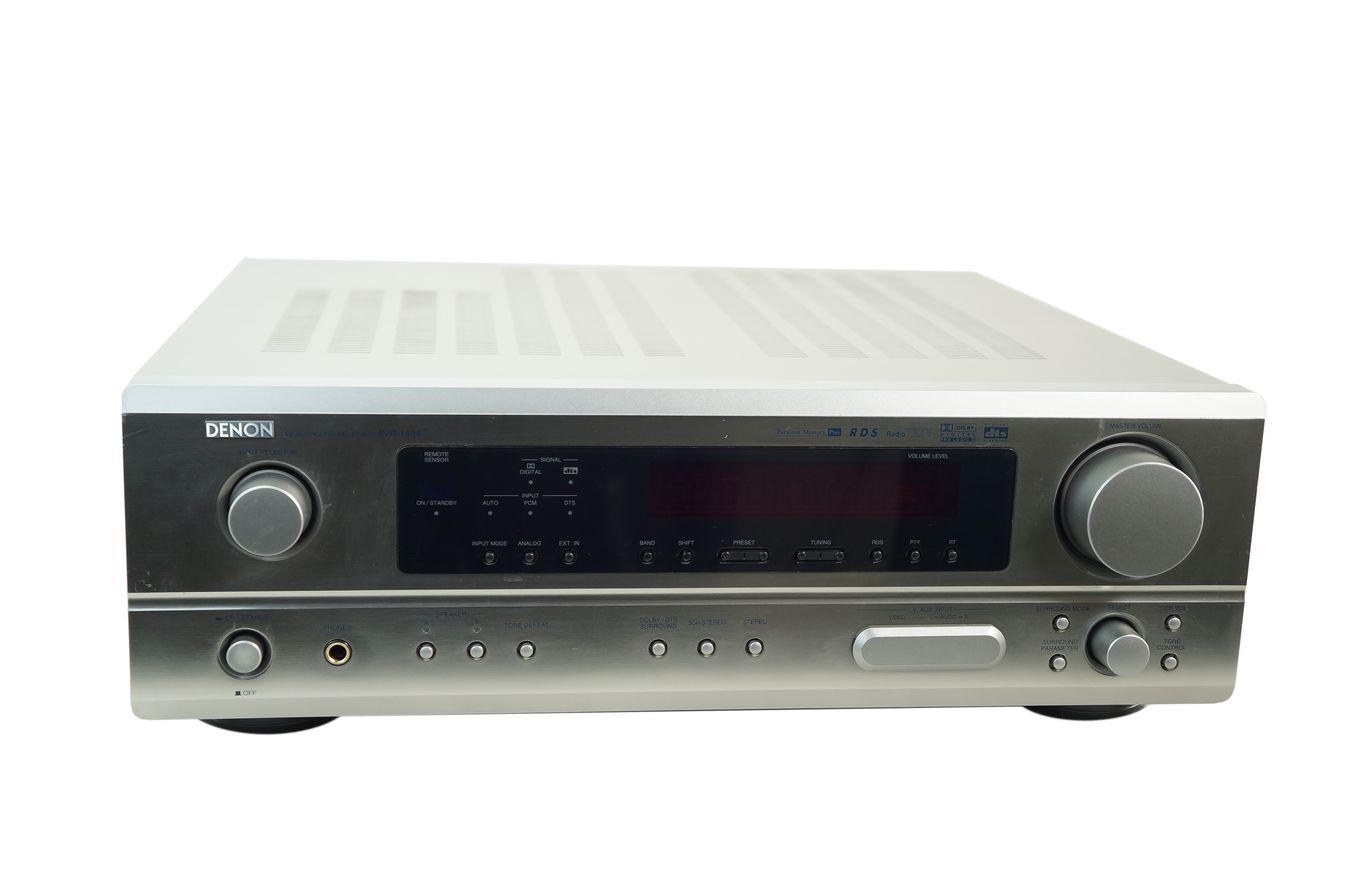 Denon_AVR-1404_Receiver_Silber_04