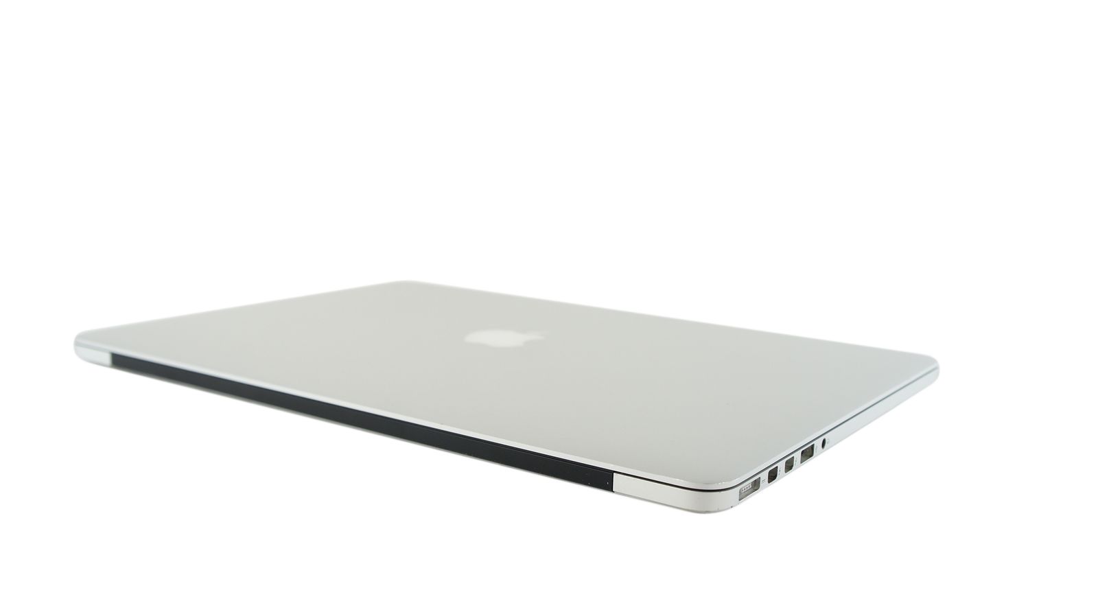 Apple_MacBook_Pro_15_Mitte_2015_Retina_22_GHz_Quad-Core_i7_16GB_250_SSD_02_result