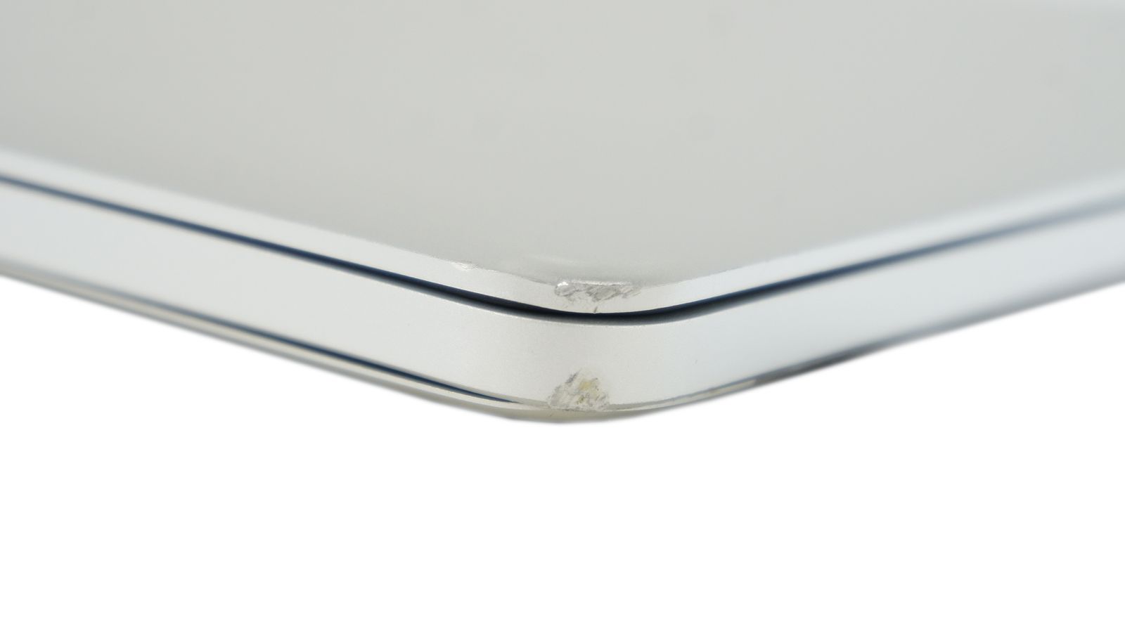 Apple_MacBook_Pro_15_Mitte_2015_Retina_22_GHz_Quad-Core_i7_16GB_250_SSD_05_result
