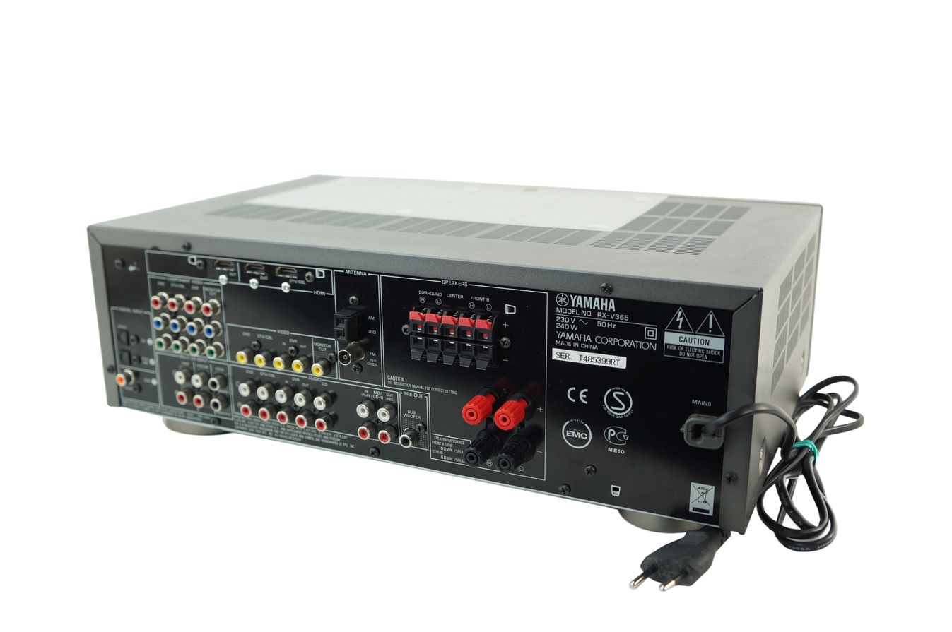 Yamaha_RX-V365_HDMI_5.1_AV_Receiver_Silber_07