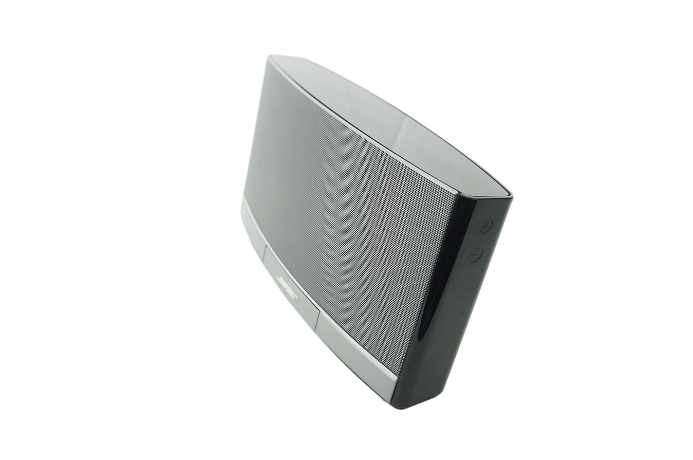 Bose_SoundDock_Portable_Digital_Music_System_08_result
