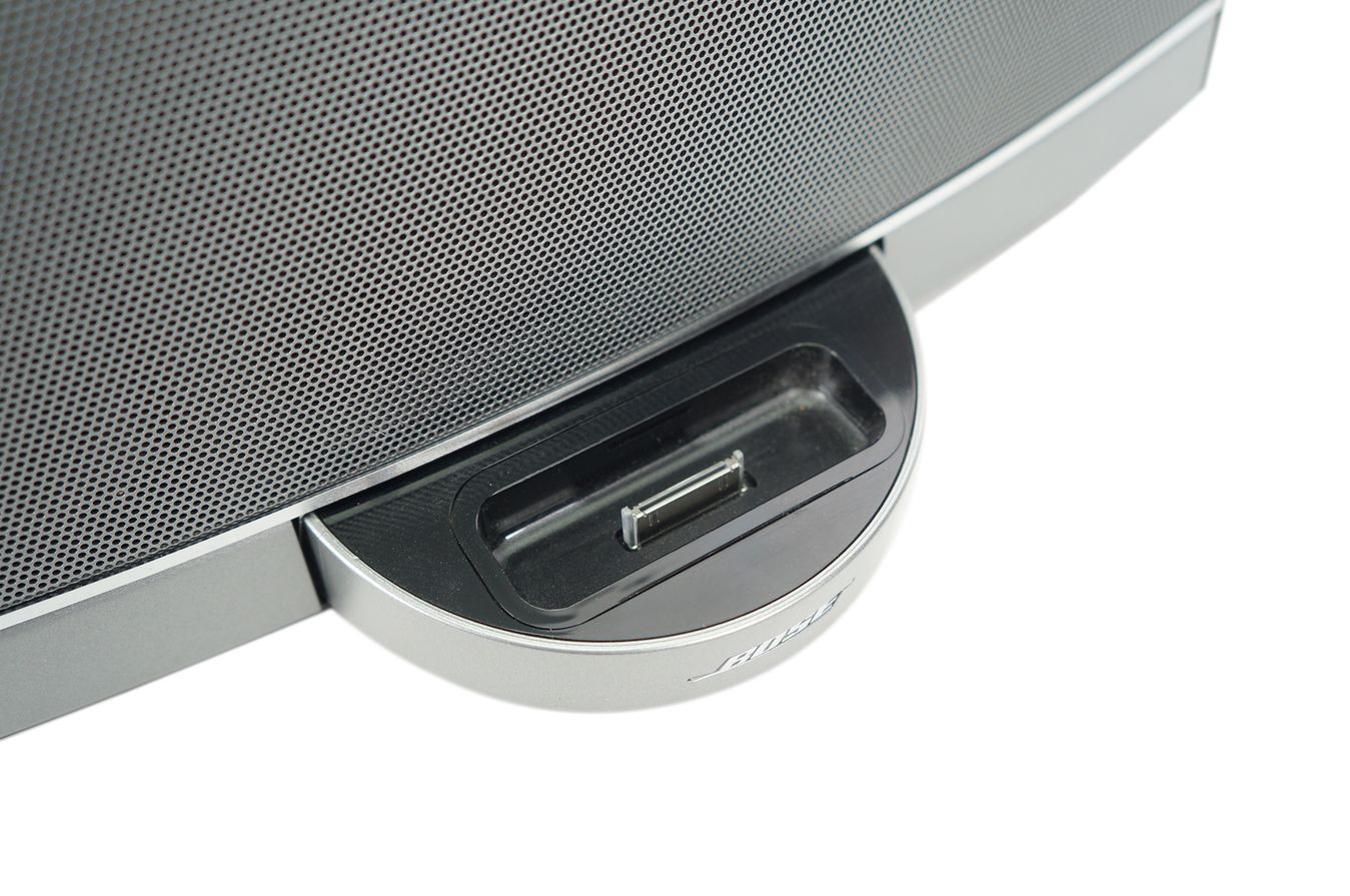 Bose_SoundDock_Portable_Digital_Music_System_04_result