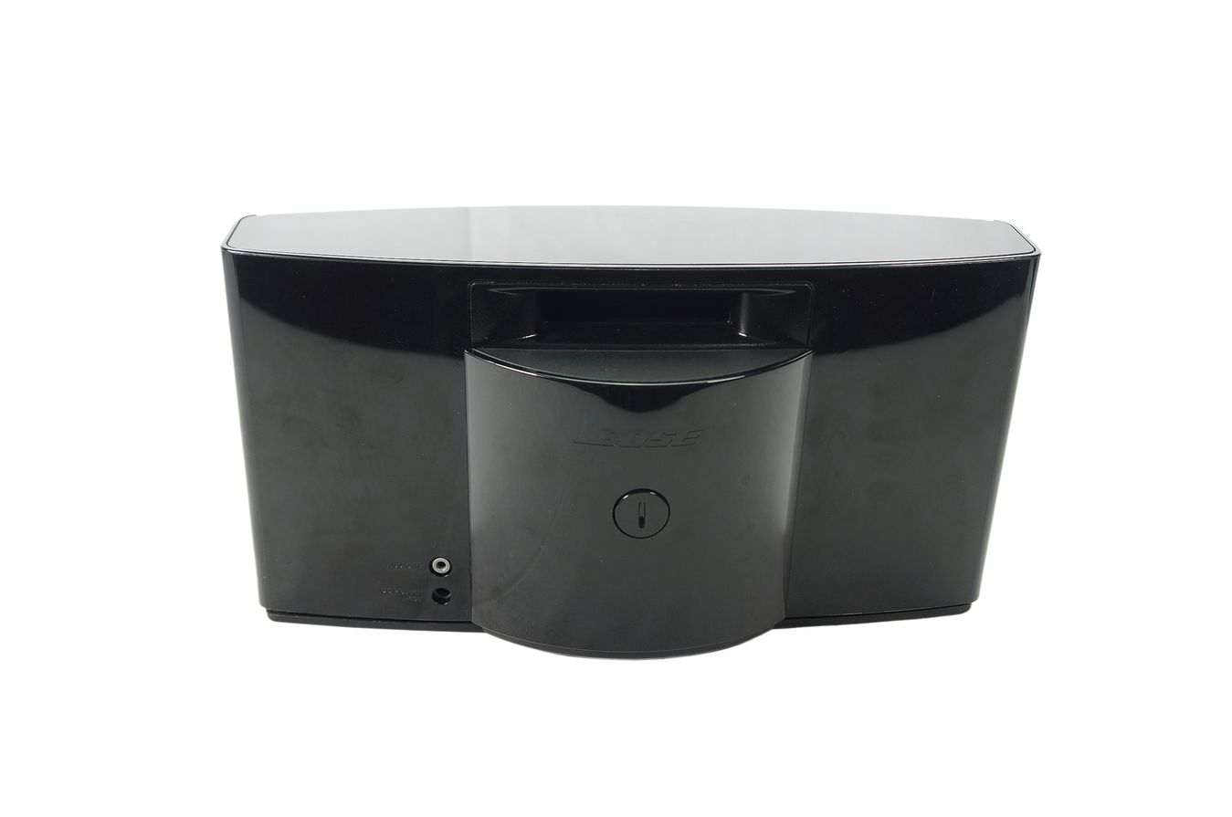 Bose_SoundDock_Portable_Digital_Music_System_06_result