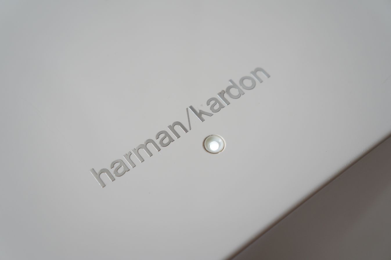 Harman_Kardon_HKTS_210_SUB_210SUB-230_Subwoofer_Weiss