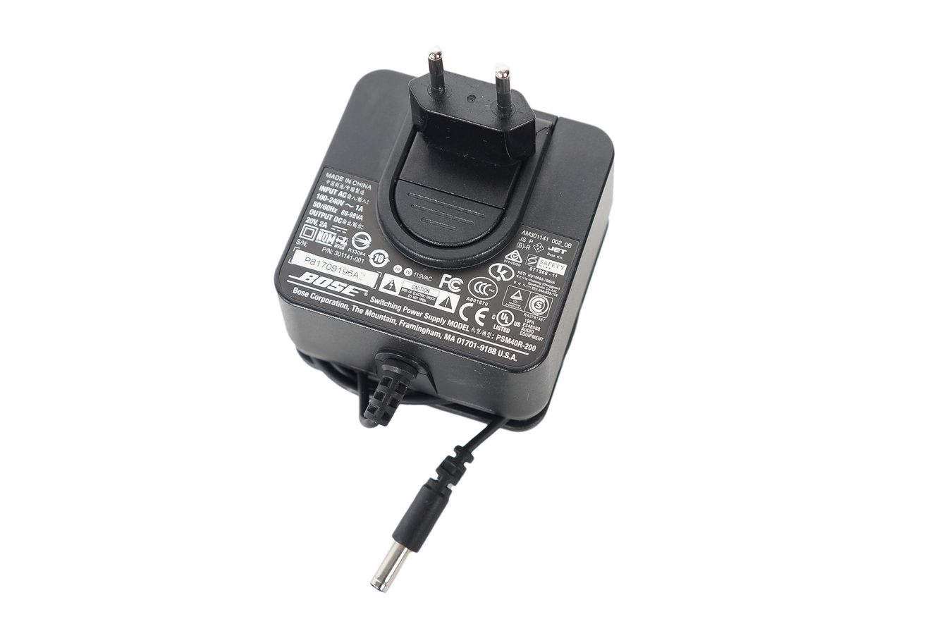 Bose_SoundDock_Portable_Digital_Music_System_inkl._Bluetooth_Adapter_06_result