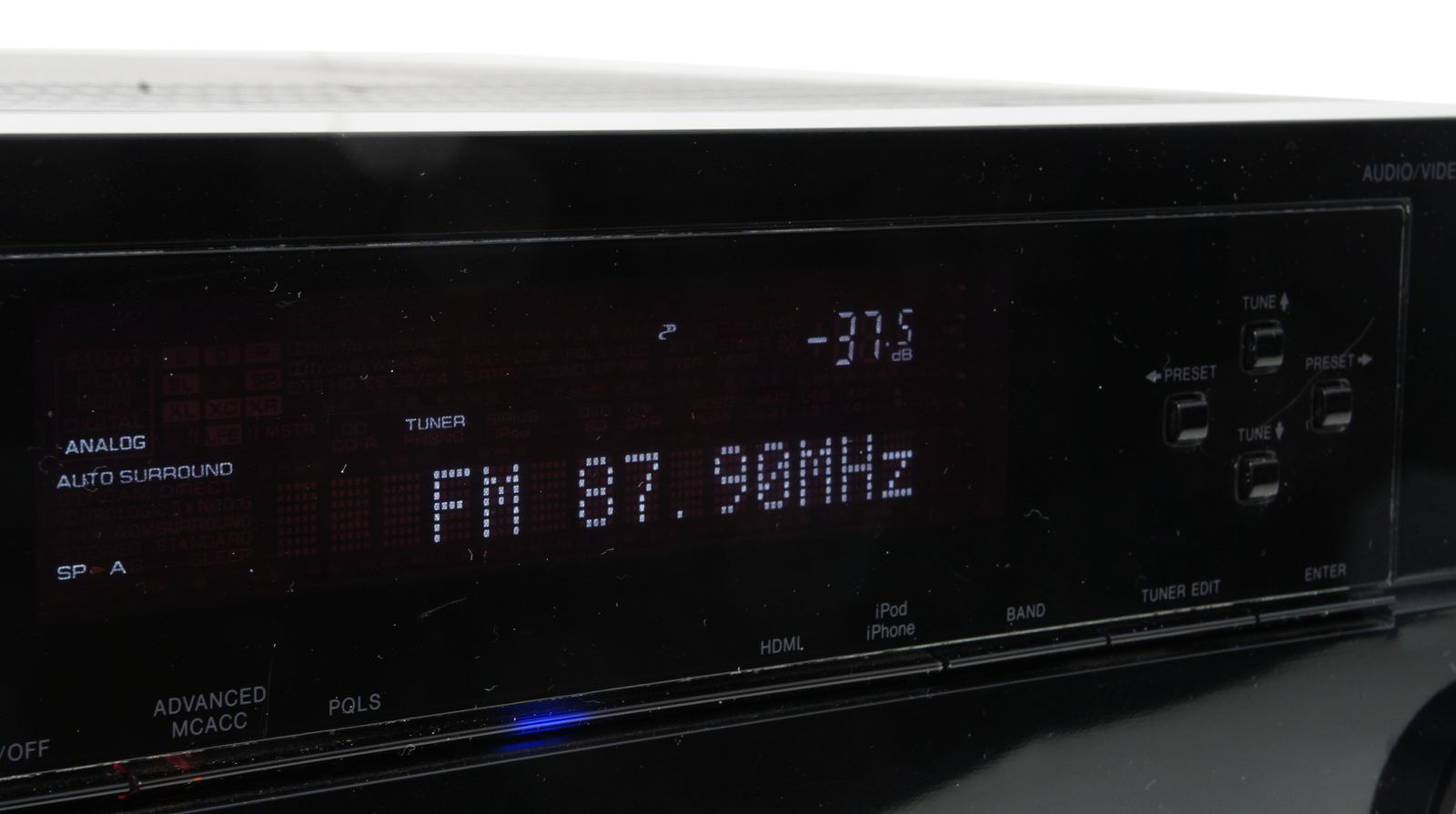 Pioneer_VSX-920-K_7.1_A-V-Receiver_Schwarz_mit_Mikrofon_result