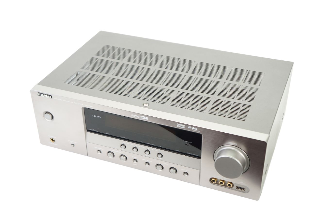 Yamaha_RX-V461_HDMI_AV-Receiver_Silber_08