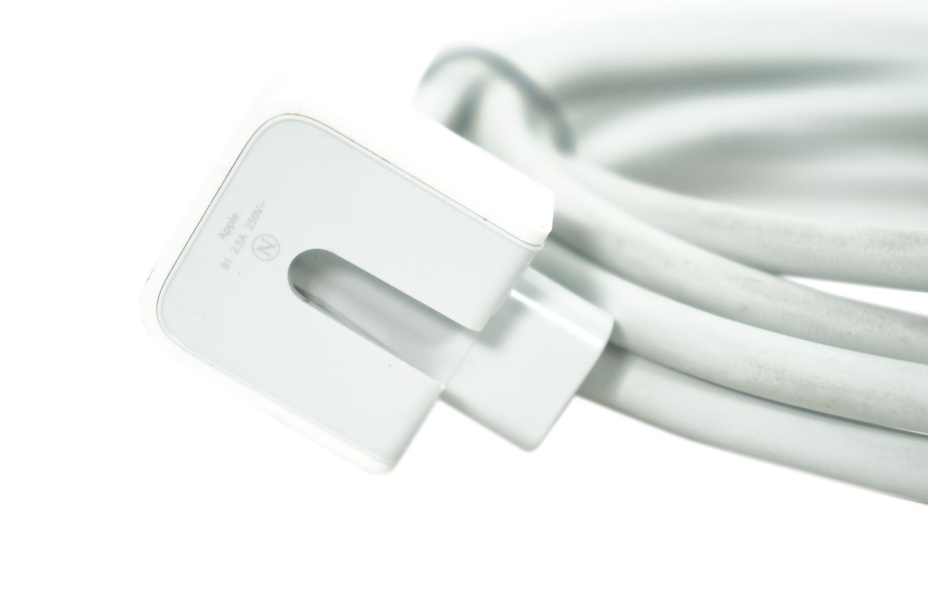 Apple_MacBook_Pro_17_2009_Core_2_Duo_266Ghz__8GbDDR3_SSD256_Nvidia_9600M_512_19