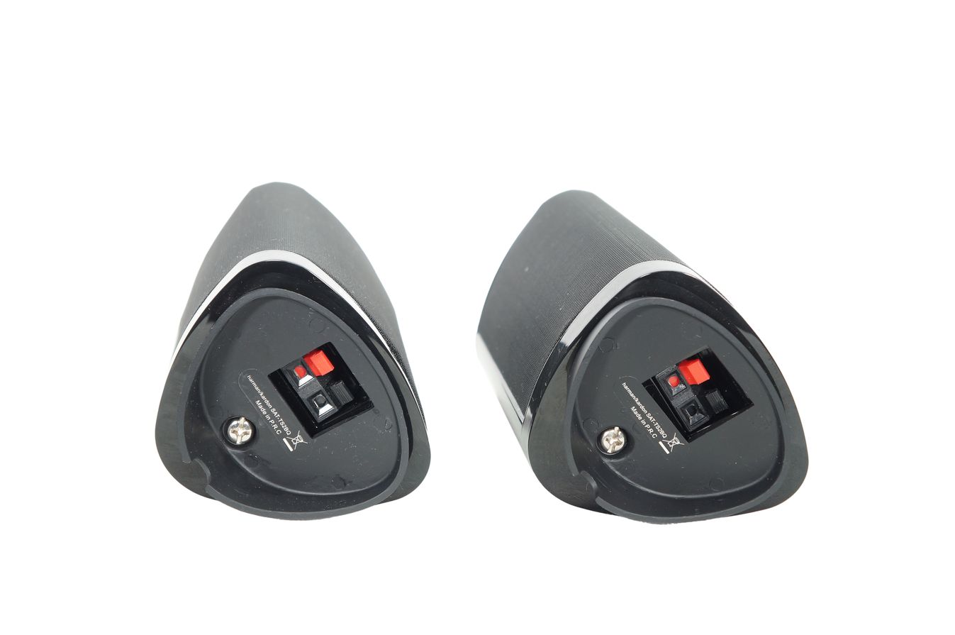 2x_Harman_Kardon_SAT-TS2BQ_Lautsprecher_mit_Kabeln_02_result