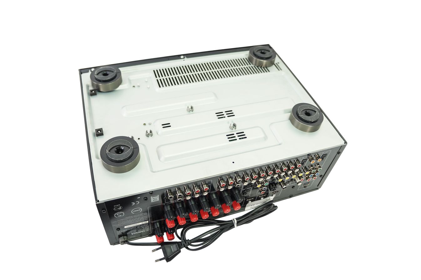 Yamaha_RX-V765_Digital_7.1_Heimkino_AV_Receiver_Schwarz_09_result