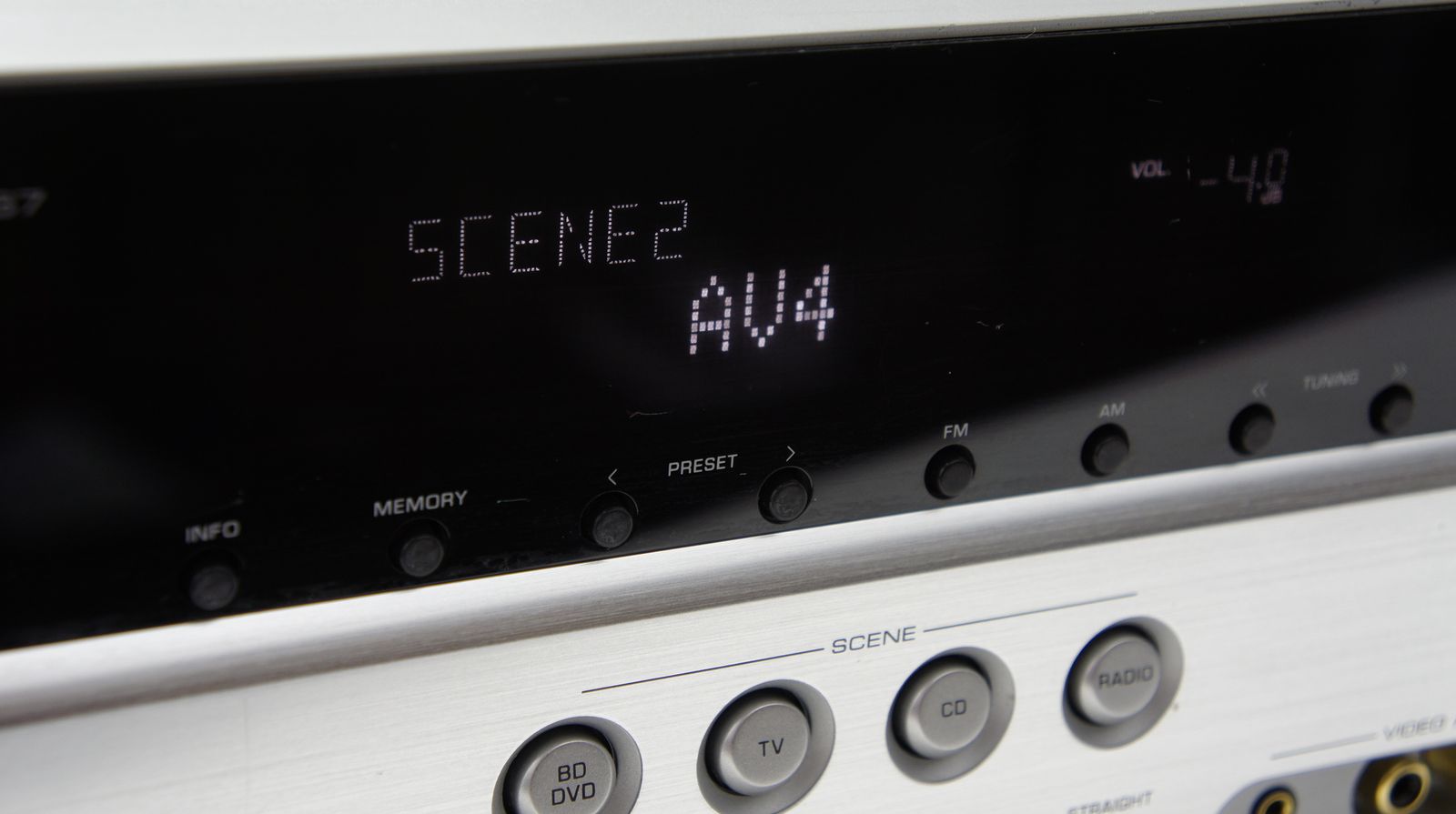 Yamaha_RX-V367_Heimkino_AV_Receiver_mit_HDMI_Silber_02_result