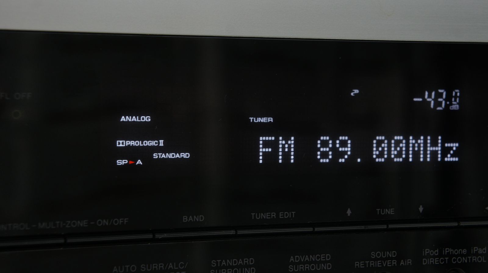 Pioneer_VSX-922-S_7.1_AV-Receiver_Silber_mit_Mikrofon_03_result