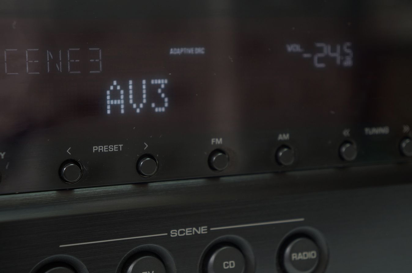 Yamaha_RX-V375_HDMI_5.1_AV_Receiver_Schwarz_02