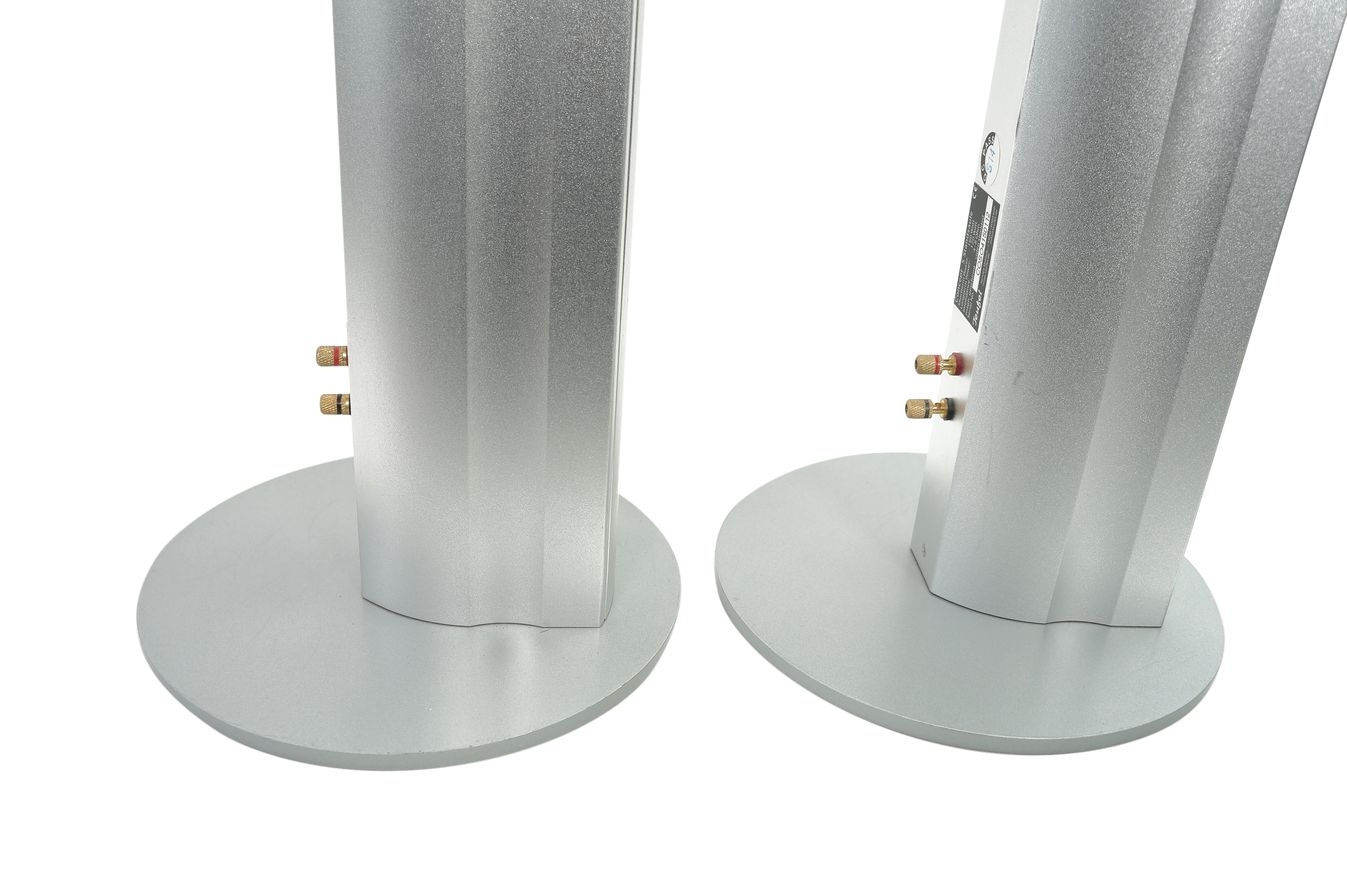 2x_Teufel_Concept_S_Standsaule_Lautsprecher_Boxen_Silber_04_result