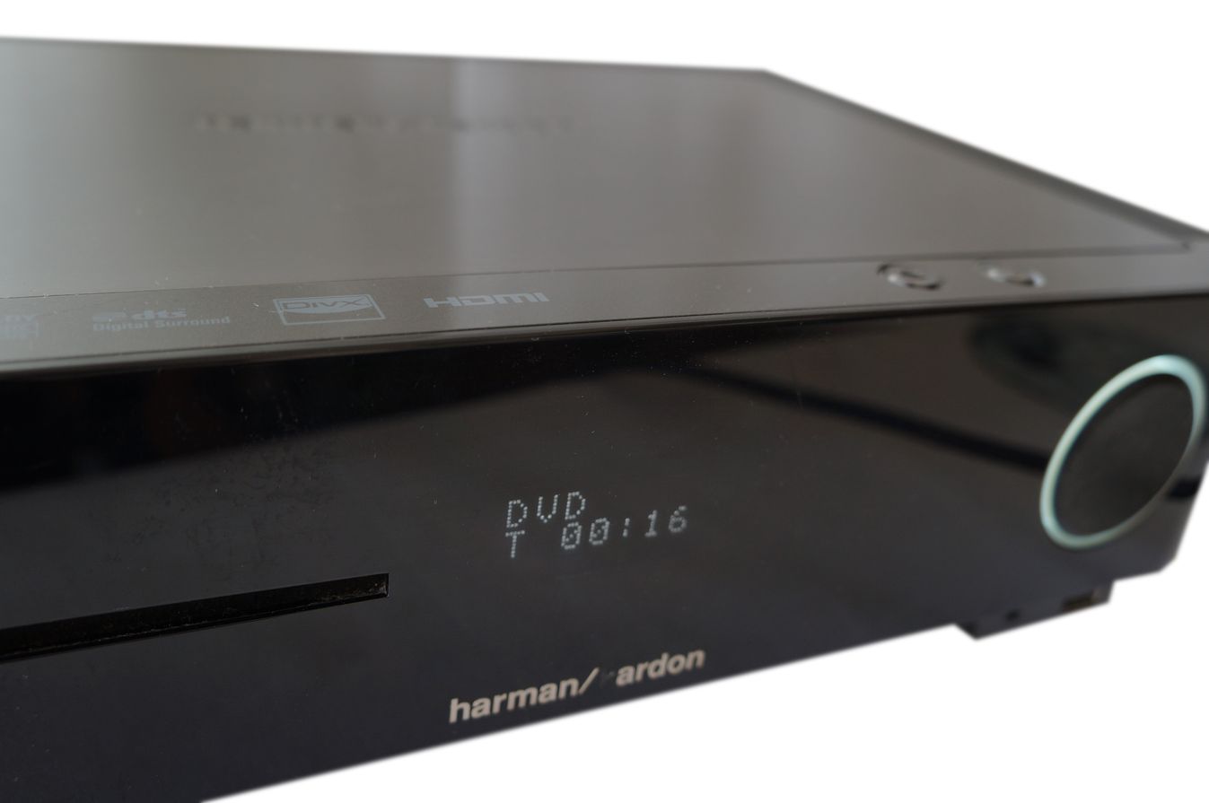 Harman_Kardon_5.1_BDS_5_Receiver_Blu-Ray_DVD_USB_02_result