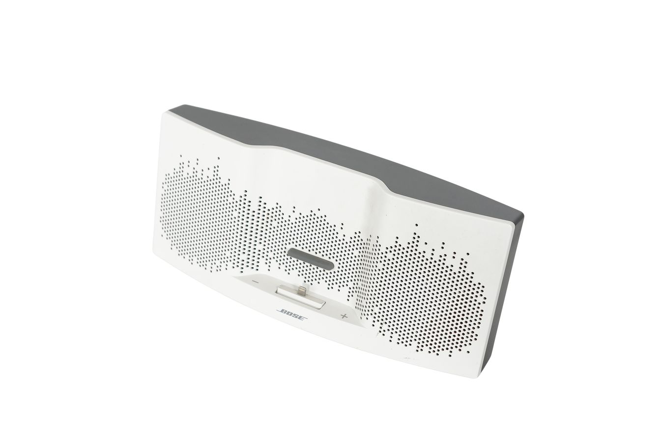 Bose_SoundDock_XT_Speaker_Weiss_05_result