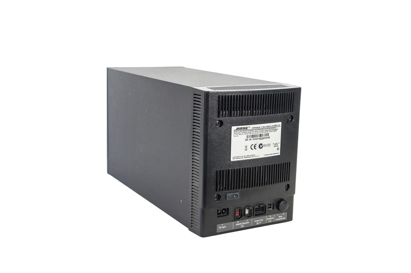 Bose_Companion_5_Multimedia_Speaker_System_03_result