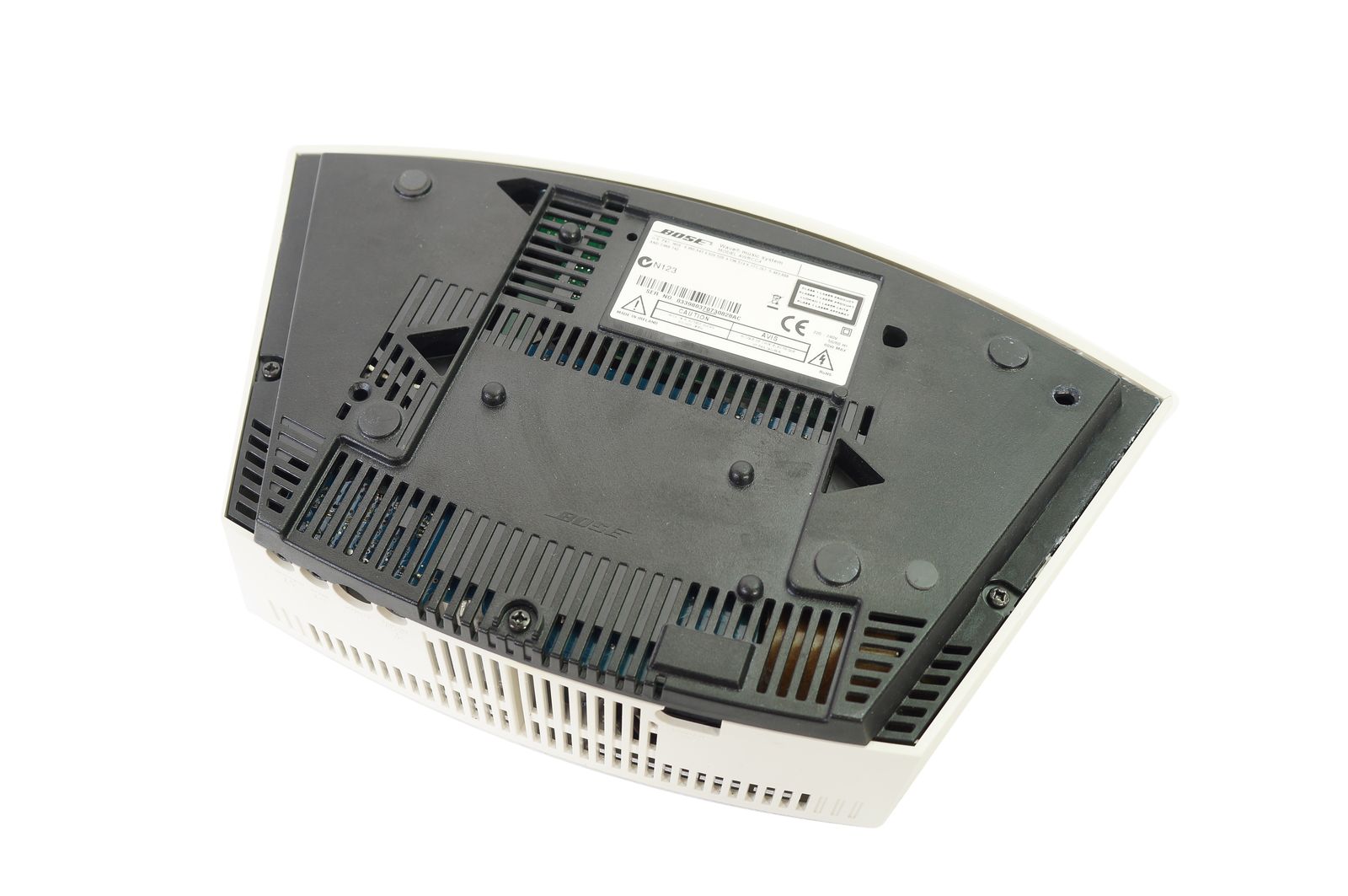 Bose_Wave_Music_System_AWRCC4_Weiss_10