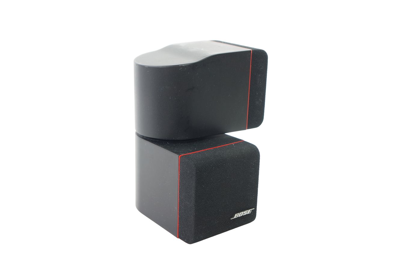 Bose_Acoustimass_Doppelcube_Series_II_Lautsprecher_Box_mit_roten_Rand_02_result