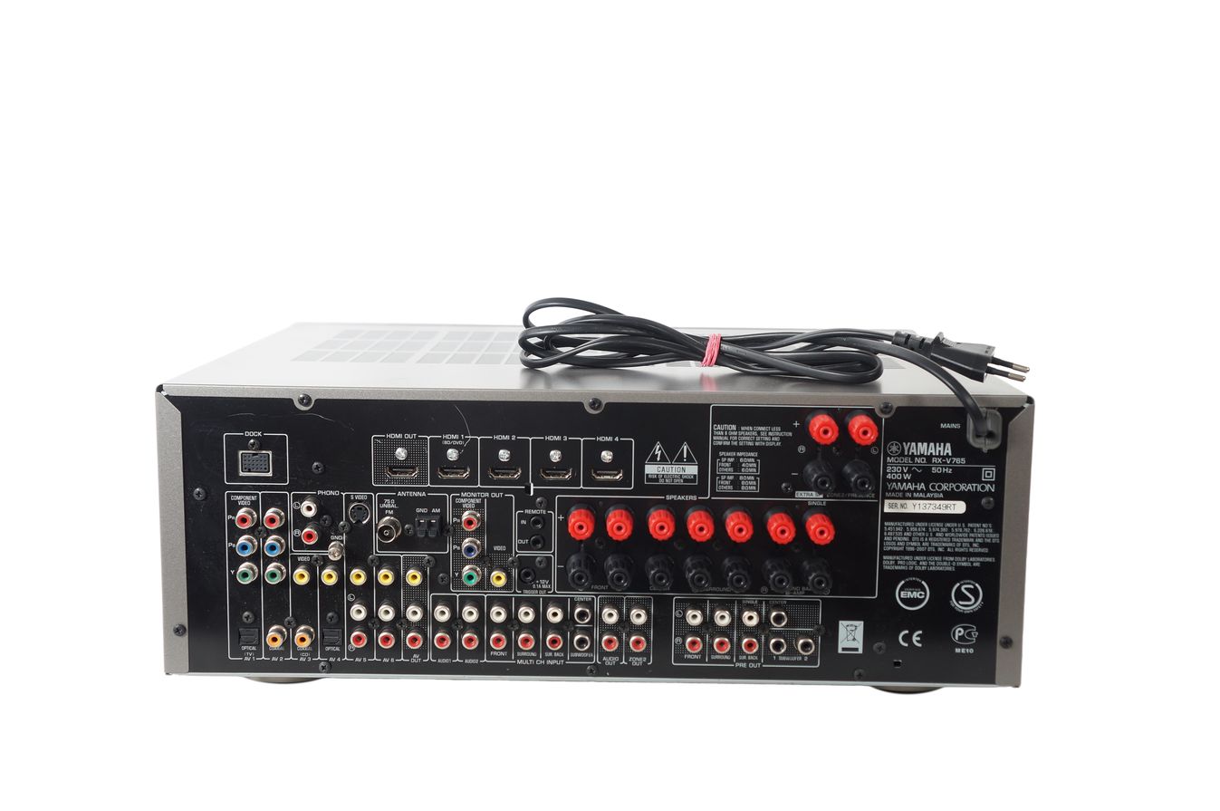 Yamaha_RX-V765_Digital_7.1_Heimkino_AV_Receiver_Silber_07_result