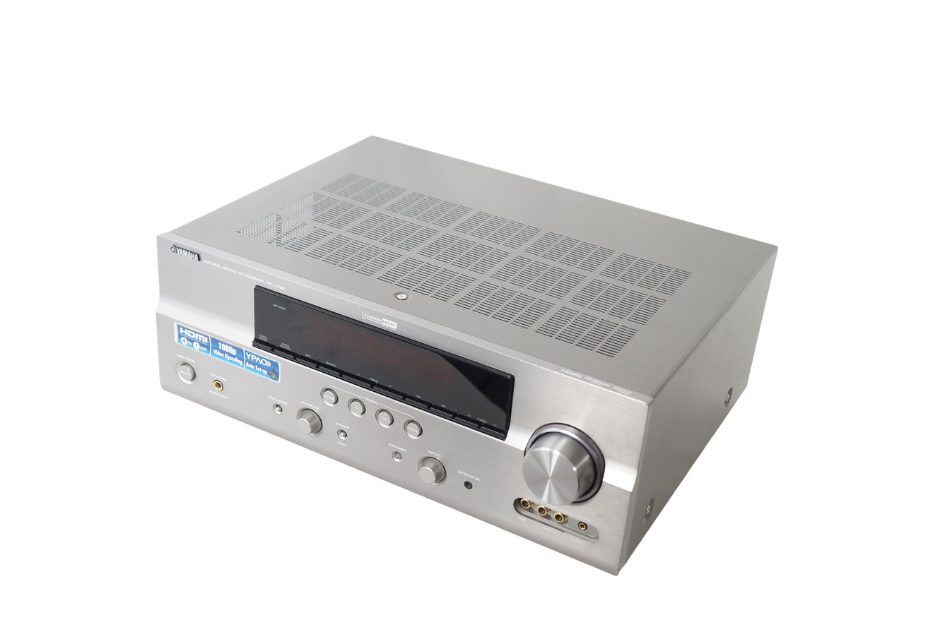 Yamaha_RX-V765_Digital_7.1_Heimkino_AV_Receiver_Silber_08_result