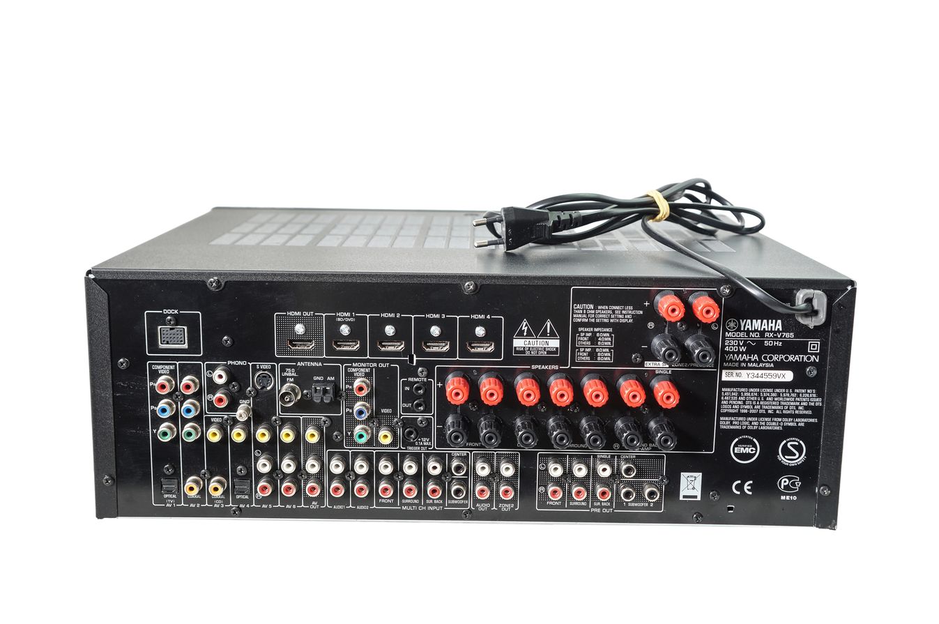 Yamaha_RX-V765_Digital_7.1_Heimkino_AV_Receiver_Schwarz_07_result