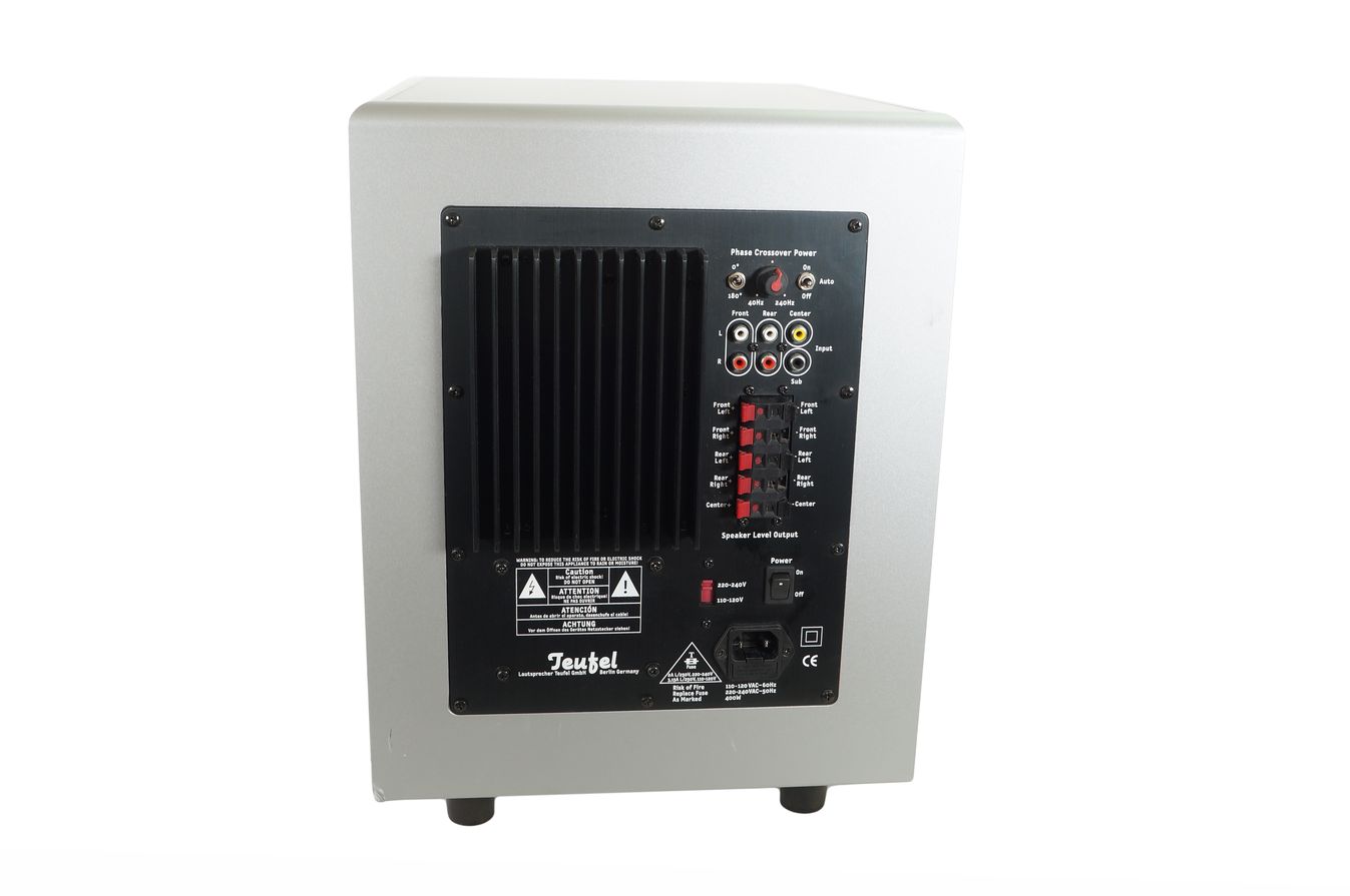 Teufel_Concept_E_Magnum_Power_Edition_Subwoofer_Aktiv_Silber_06_result