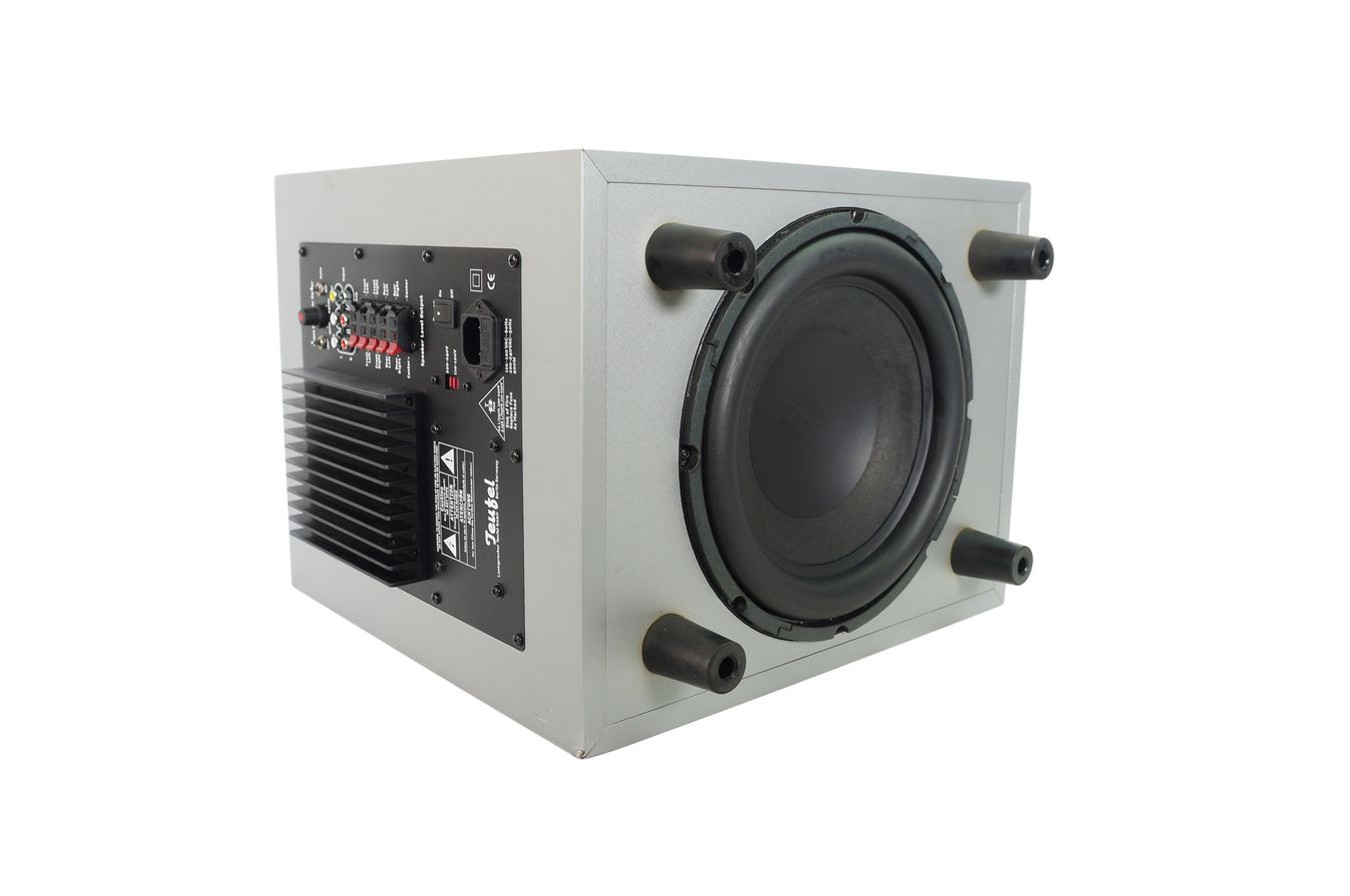 Teufel_Concept_E_Magnum_Power_Edition_Subwoofer_Aktiv_Silber_07_result